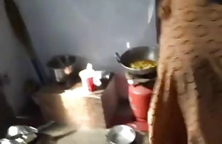 Две приятелки порно снимки бг на нетрадиционна ориентация мастурбират с бутилки