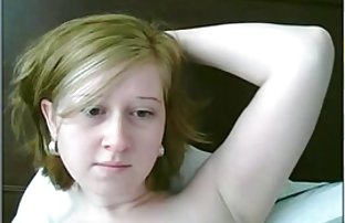 Секси немски Лара се вълнува sex vazrasni с нея в латекс панталони