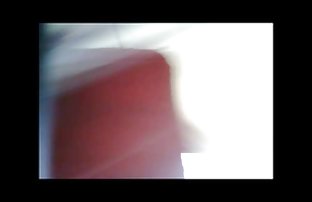 Очарователно бебе завлече човека в леглото и започна секс порно филми да смуче пениса си