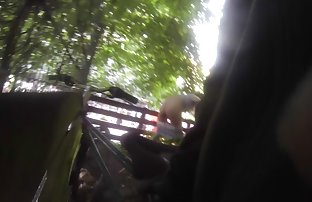 Зряла мацка мастурбира на покер български порно саит маса
