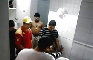 Един секс на български мъж на възраст постави една млада блондинка в нея стегнат