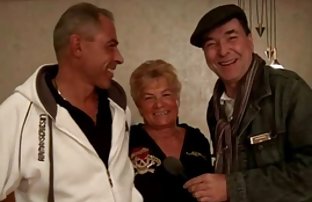 Домашен секс със сладка sex klipowe брюнетка