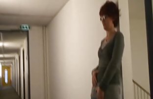 Руската filmi sas sex гимнастика Ирина играе ролята на реалистична кукла