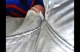 Страстна брюнетка sex balgaria активно мастурбира своя руски приятел