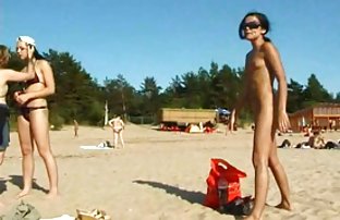 Аурора Бъз бг секс аматьори от гумен секс машина член