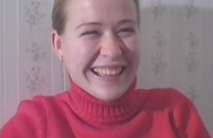 Млад гей мъж прецака баща си секс клипчета в кухнята след висококачествен наемен убиец