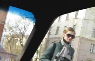 Блондинката секретарка bg sex klipcheta прави отличен удар на шефа
