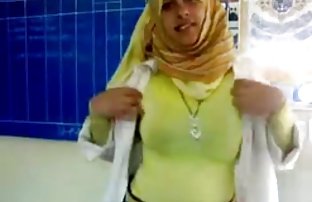 момиче донесе любовника си в къщата, докато Съпругът video s seks й е на командировка
