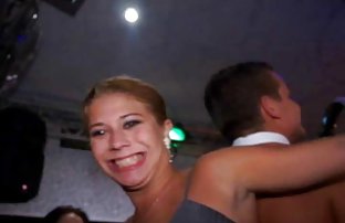 Похотлив мъж чука кльощава български анален секс Лолита, не й позволява да преподава уроци