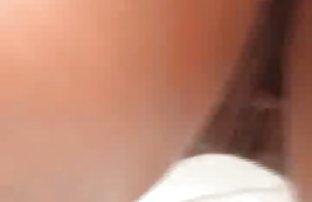 Сладкото момиче е със bg sex video завързани очи и лишен