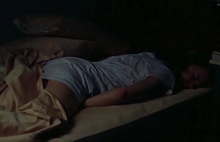 Била е на български секс сайт пътечка и се е ебала.